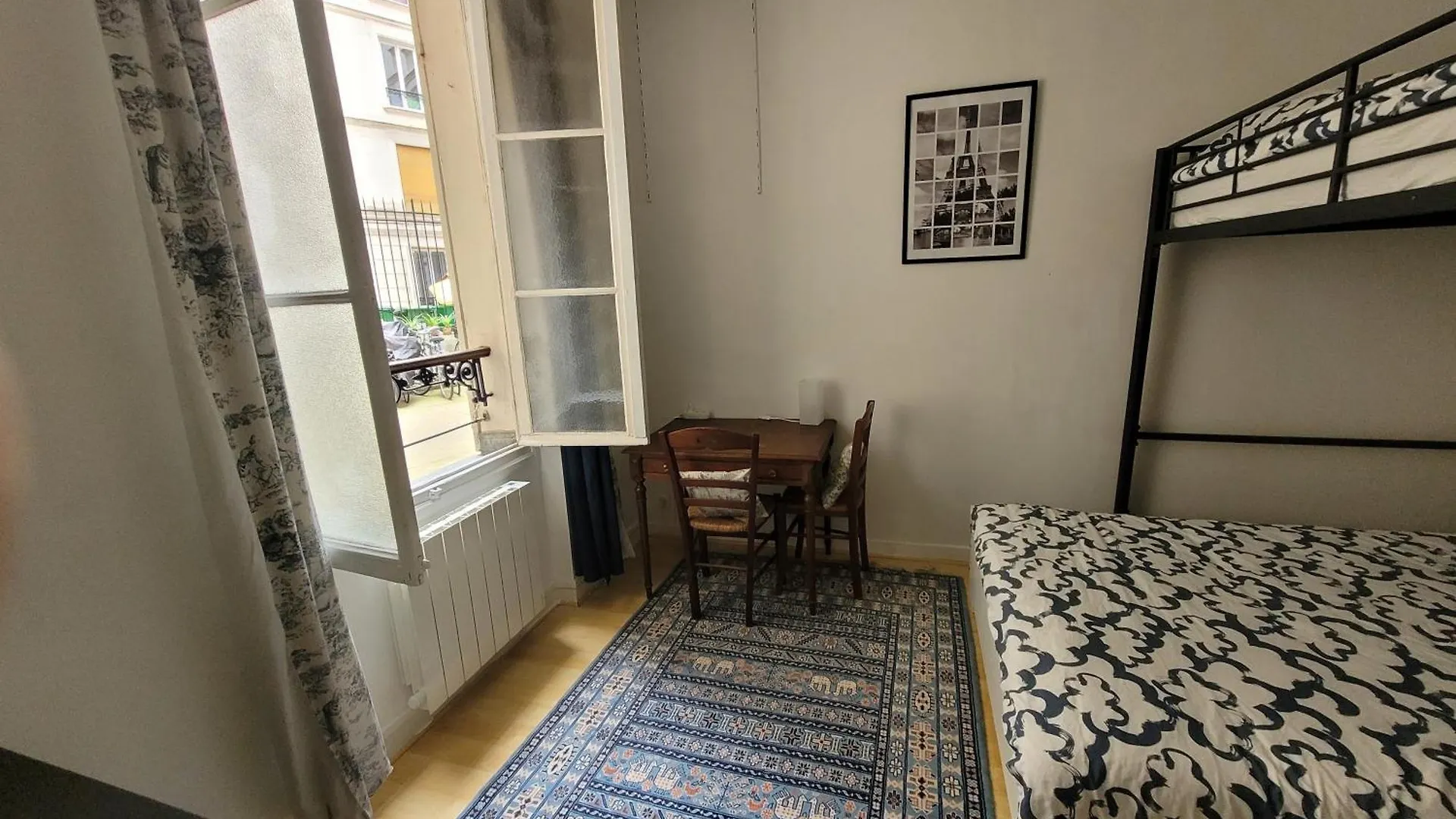 Cozy And Nice Homestay Room - Chambre D'Hote Paris